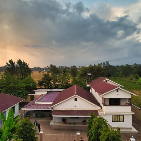 Kilimanjaro Country House Моши Экстерьер фото