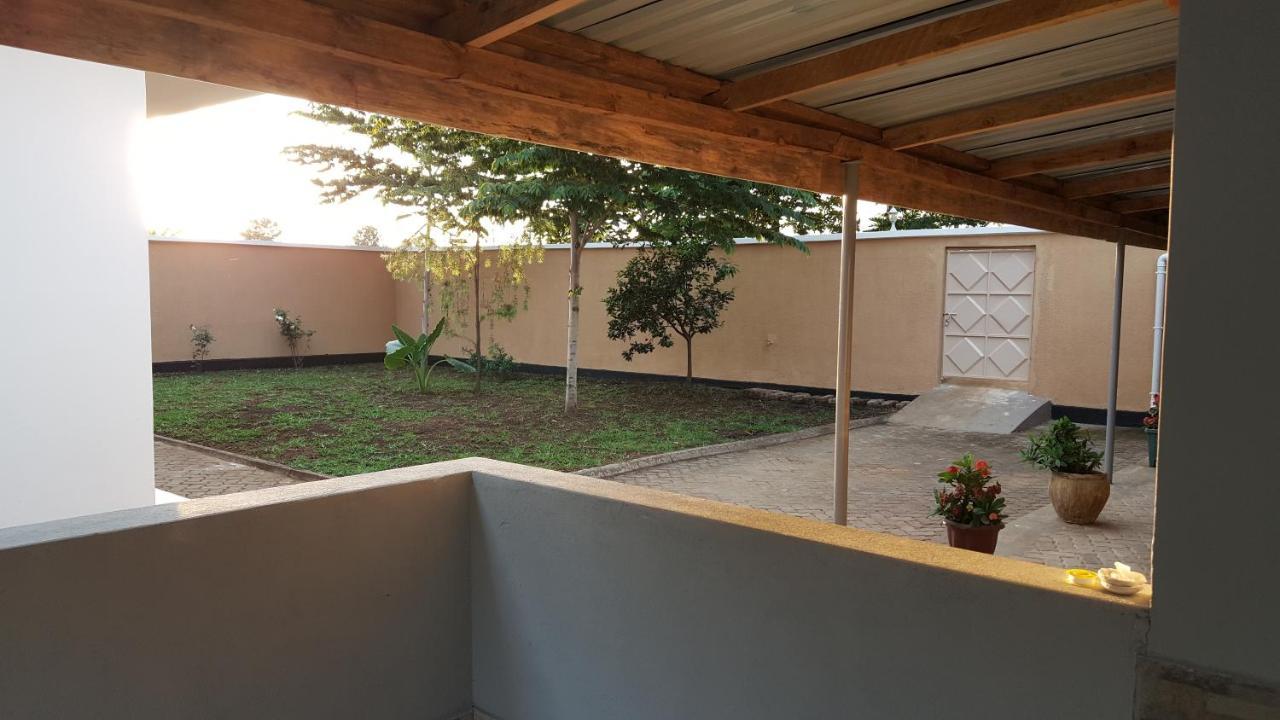 Kilimanjaro Country House Моши Экстерьер фото