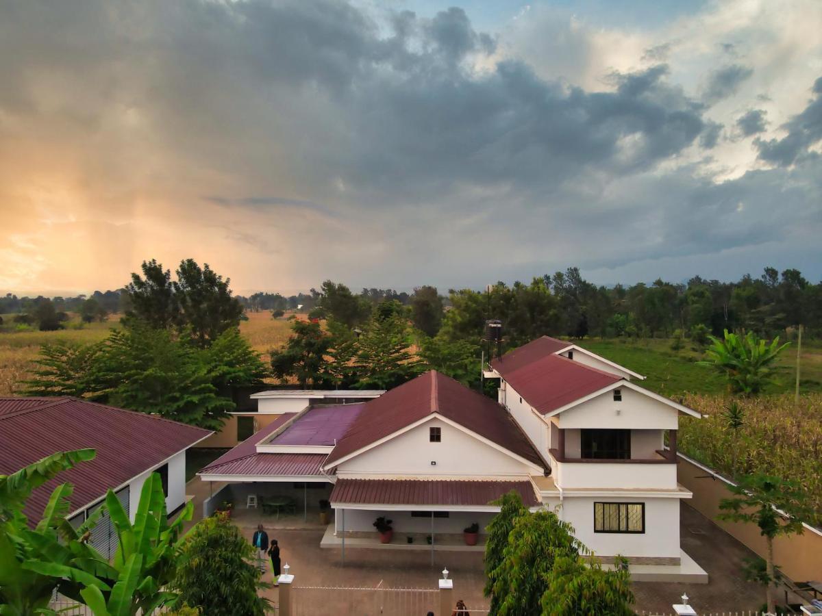 Kilimanjaro Country House Моши Экстерьер фото
